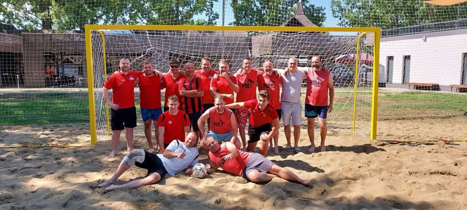 Májzsugor kispályás focicsapat